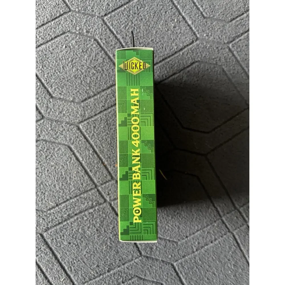 WICKED Glinda & Elphaba Power Bank 4000 MAH 3 Ports USB and C, Pre-charged